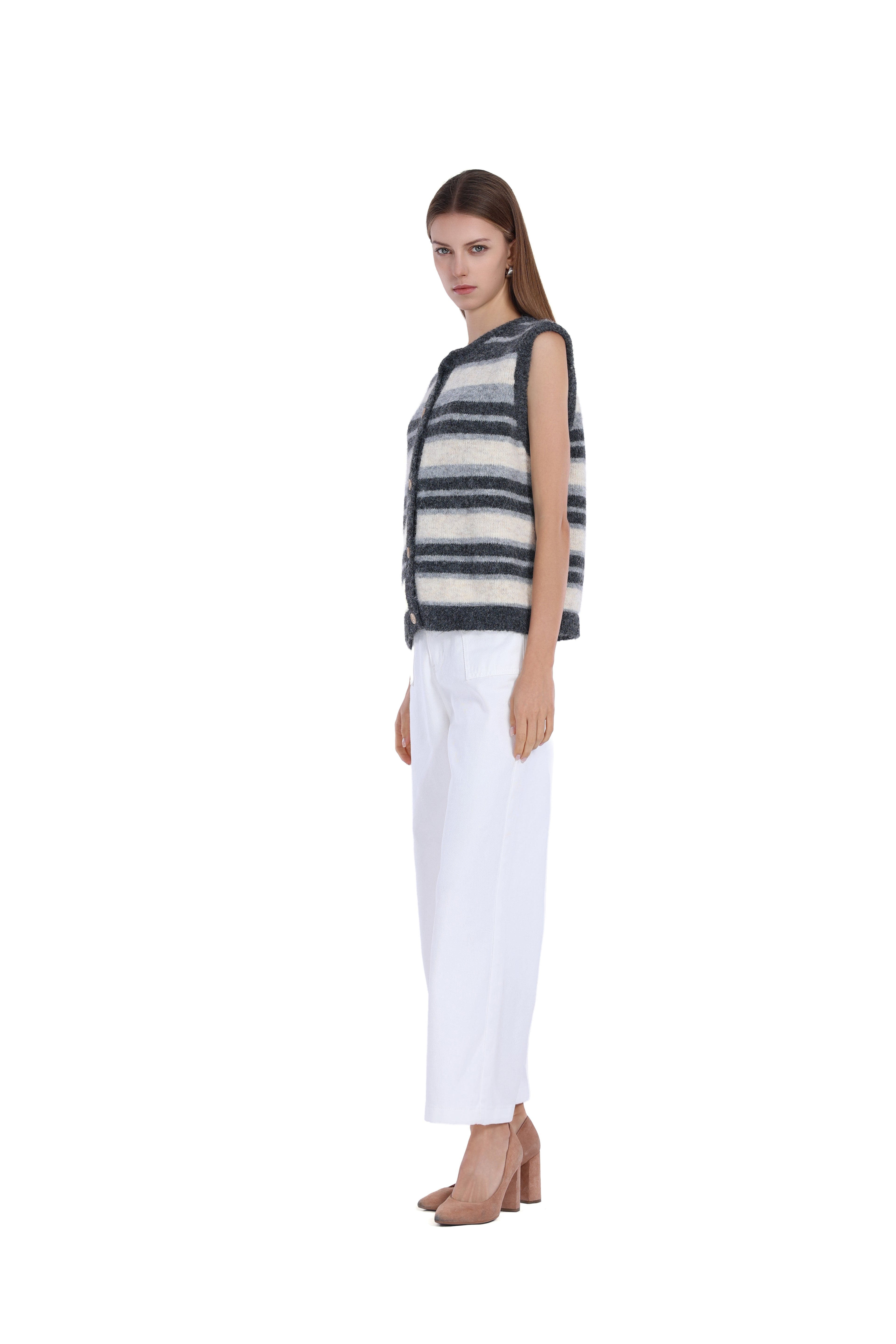 Sleeveless Striped Wooden Button Full Placket Knitted Vest
