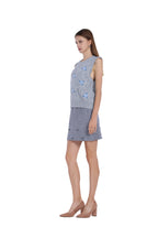 Crew-neck Sleeveless 3D Floral Embroidery Knitted Vest