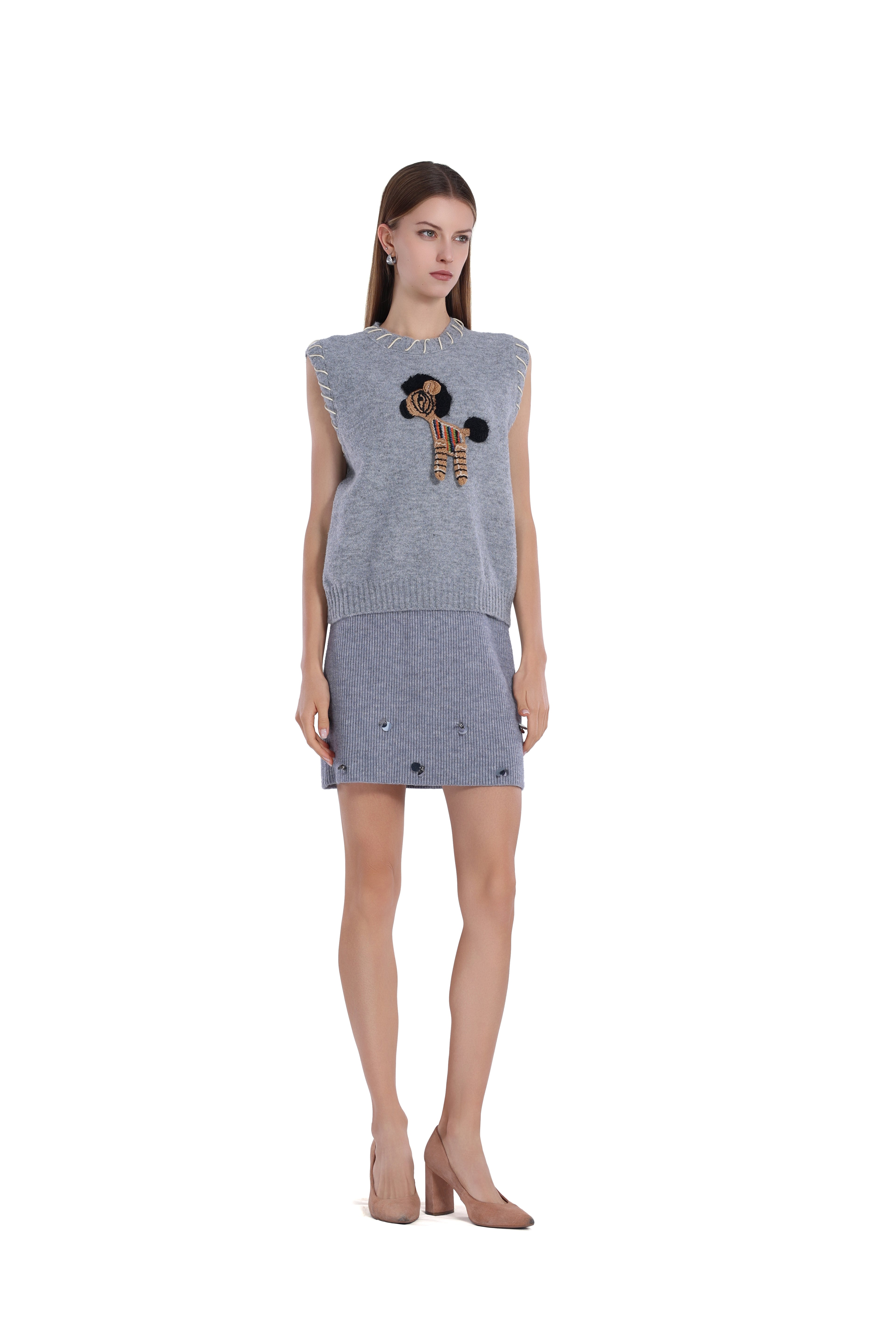 Crew-neck Sleeveless Stitching Detail 3D Pattern Knitted Vest