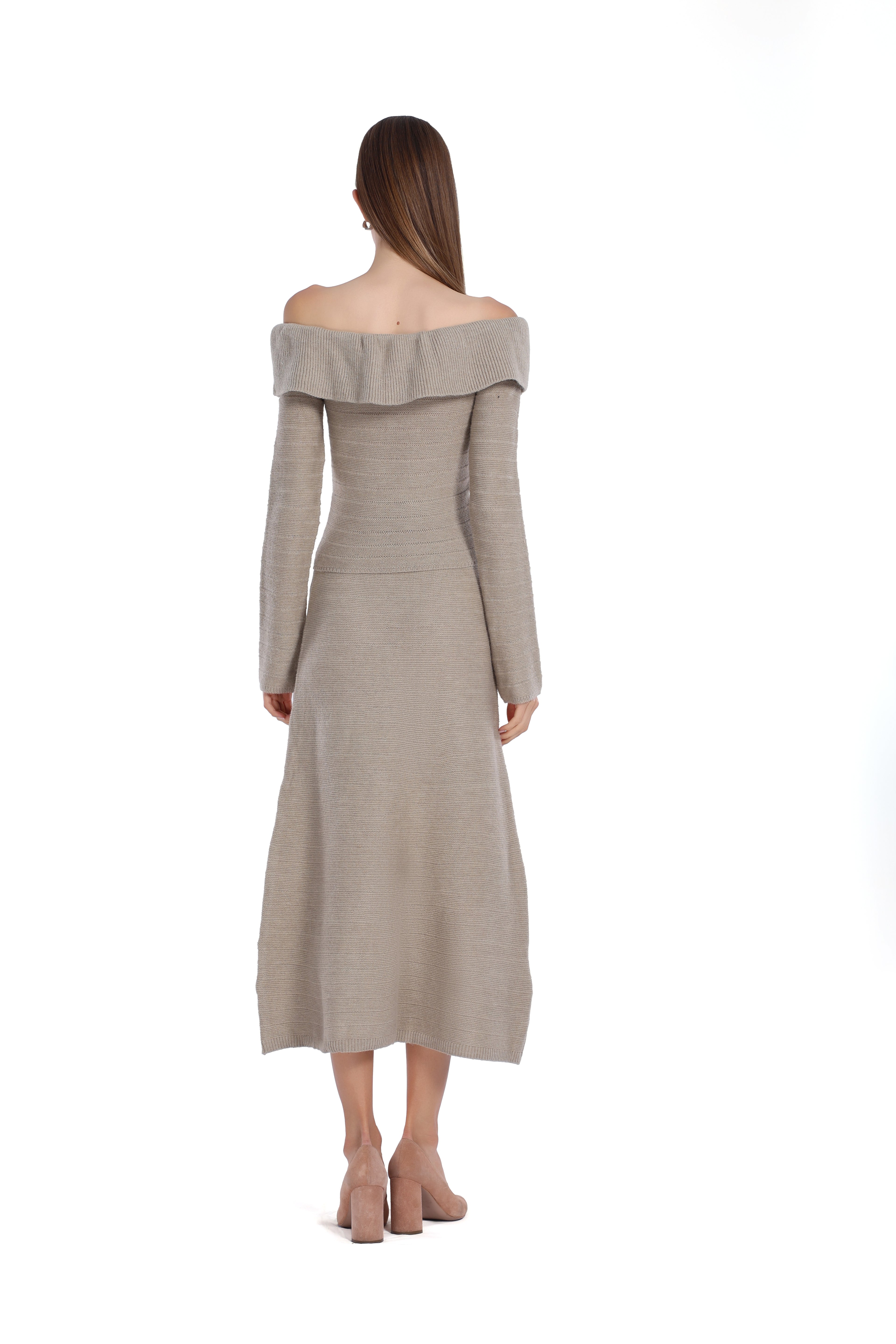 Off-Shoulder Long-sleeve Ruffle Detail Knitted Top & Skirt 2pics Suit