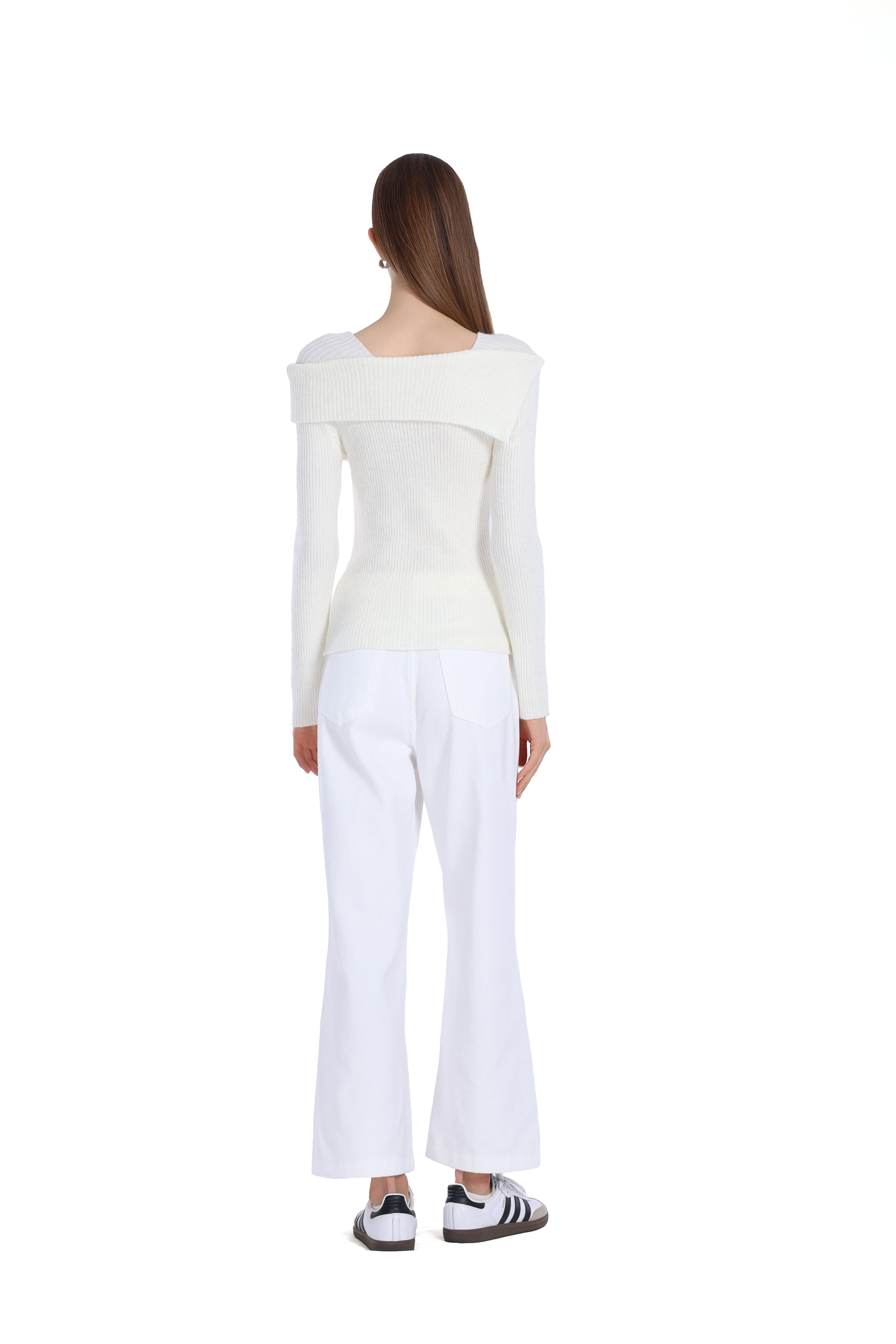 Boat Neck Long Sleeve Asymmetric Turn-down Collar Knitted Top