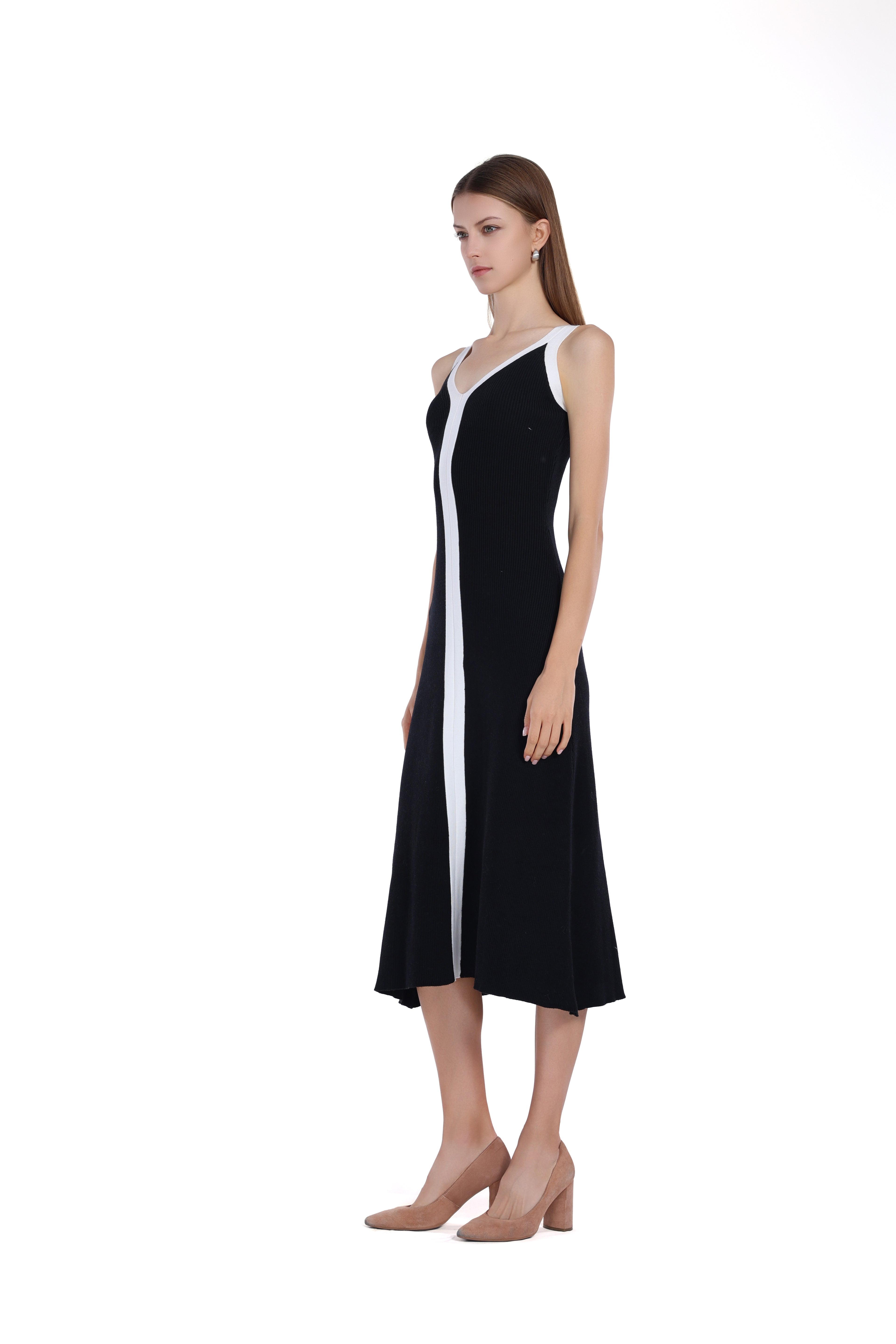 Wide Straps V-neck Sleeveless Contrast Trim Knitted Midi Dress