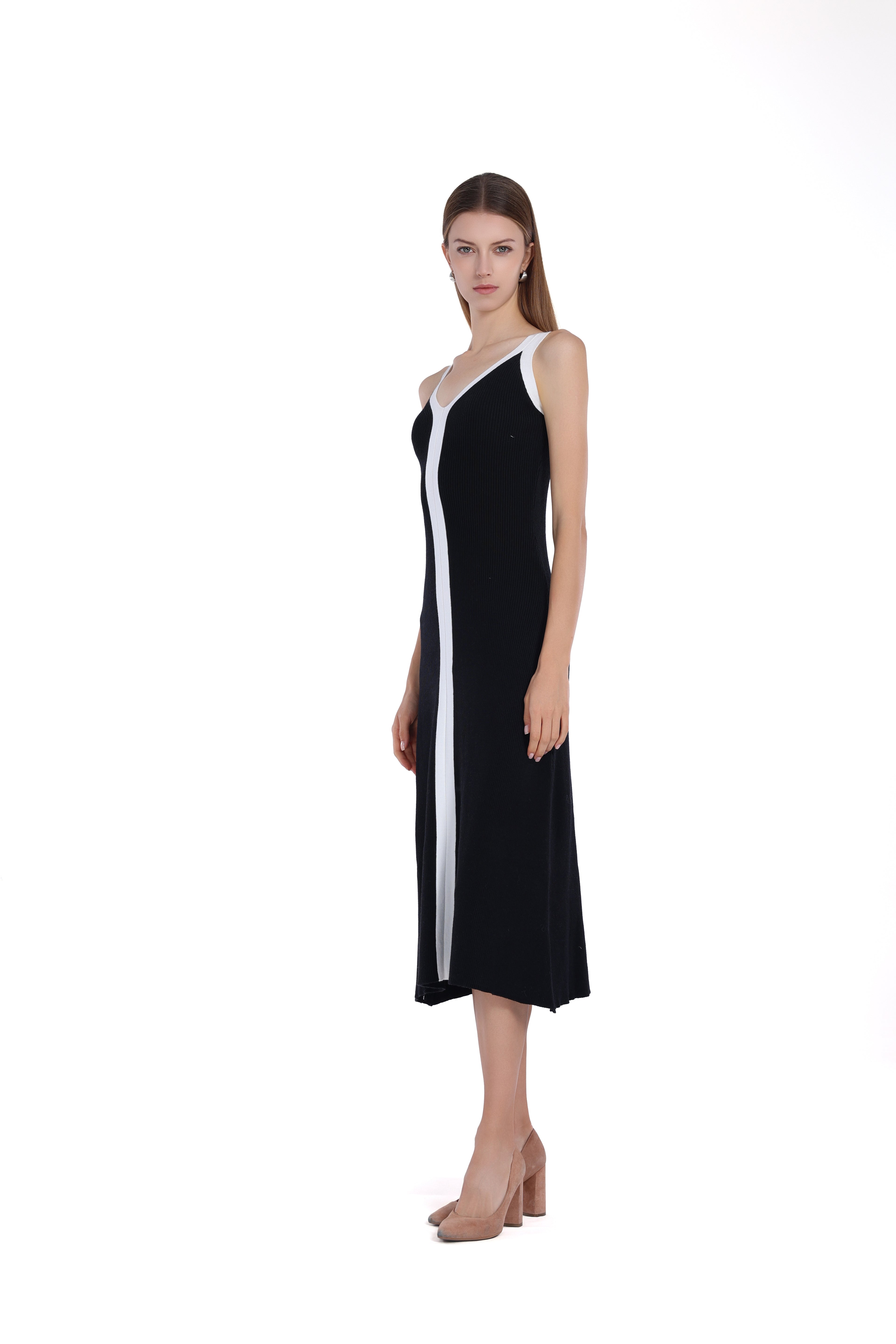 Wide Straps V-neck Sleeveless Contrast Trim Knitted Midi Dress
