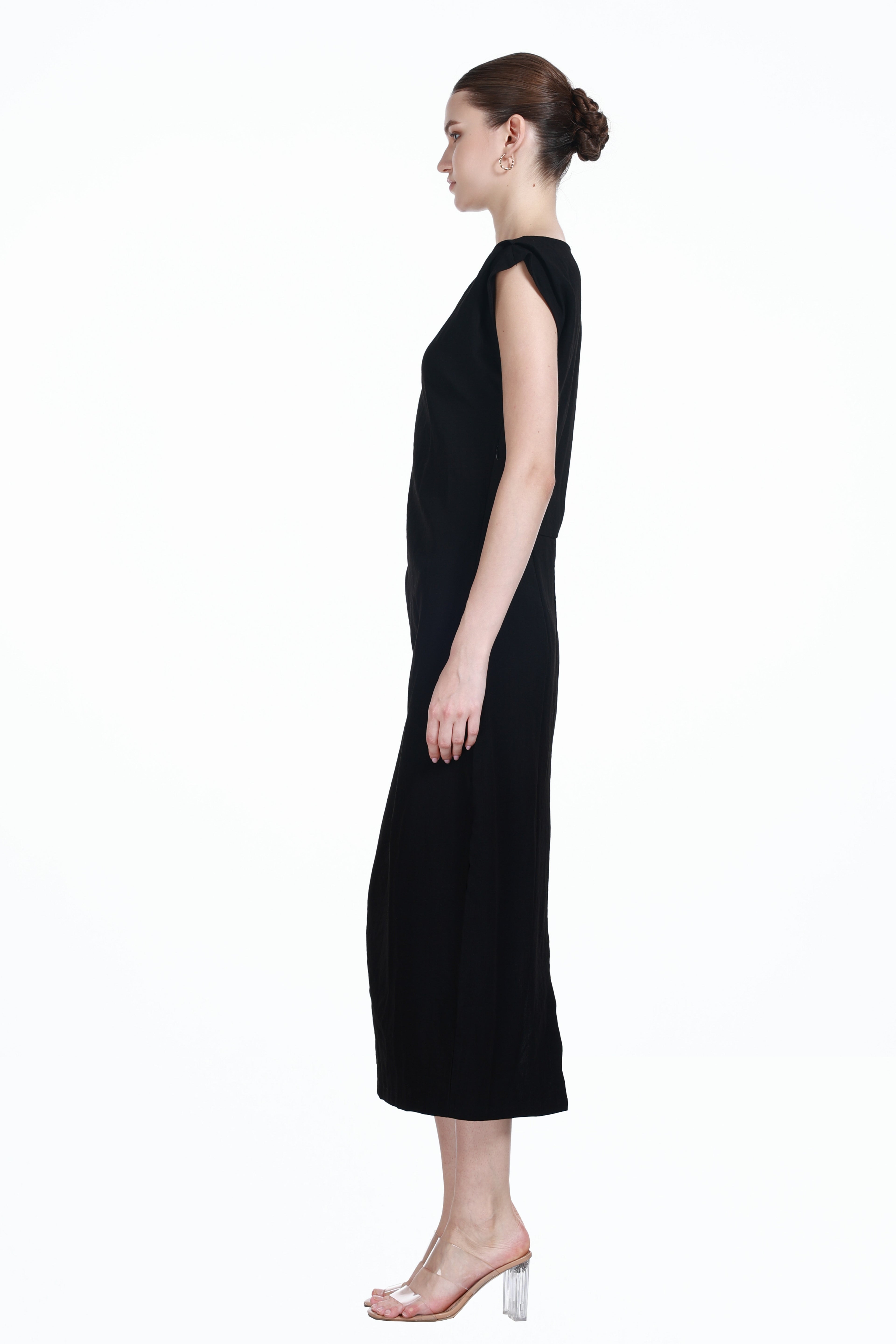 Asymmetrical Neckline Sleeveless Pleated Design Solid  Knitted Dress