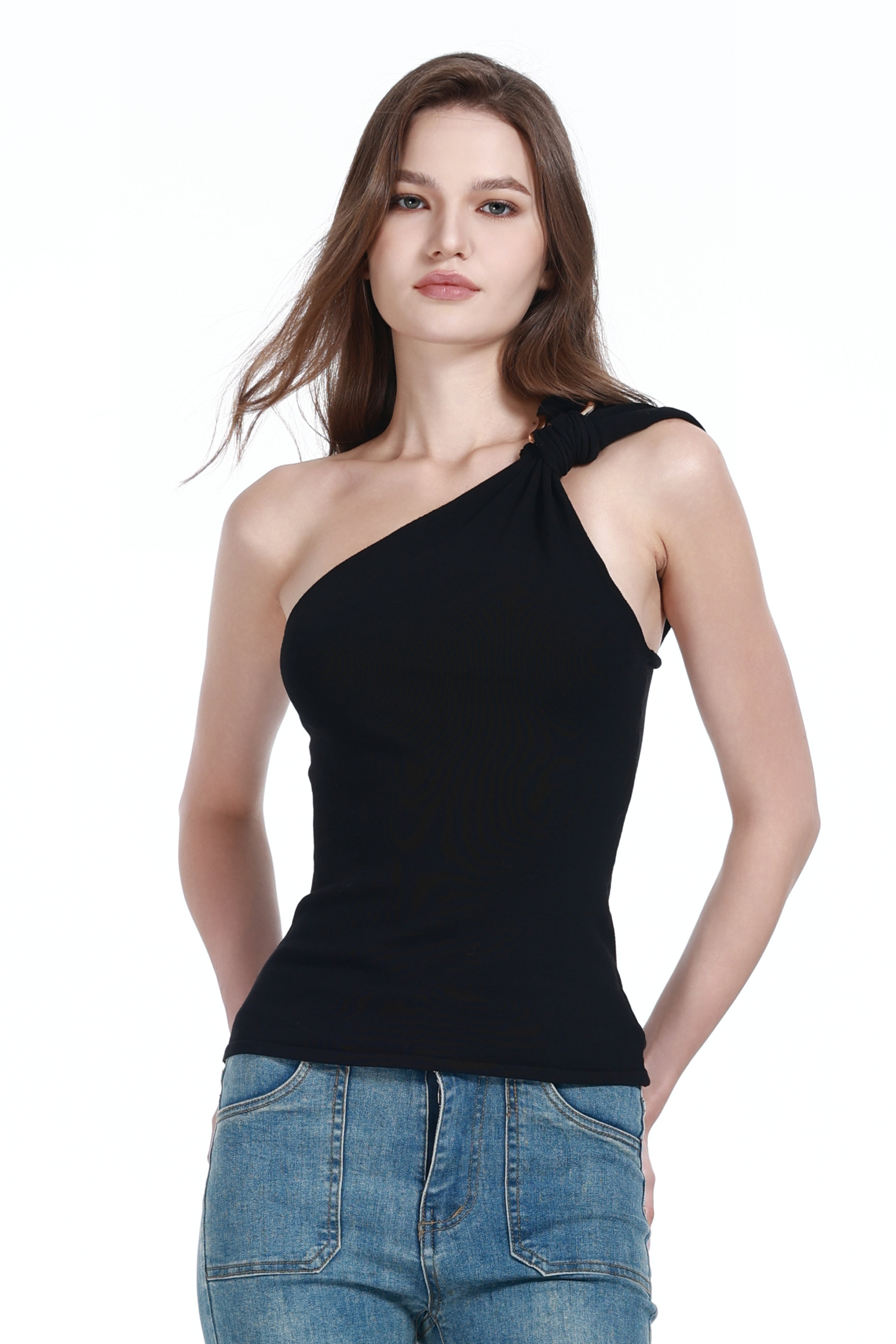 One-shoulder Sleeveless Metal Ring Detail Solid Slim-fit Knitted Camisole Top